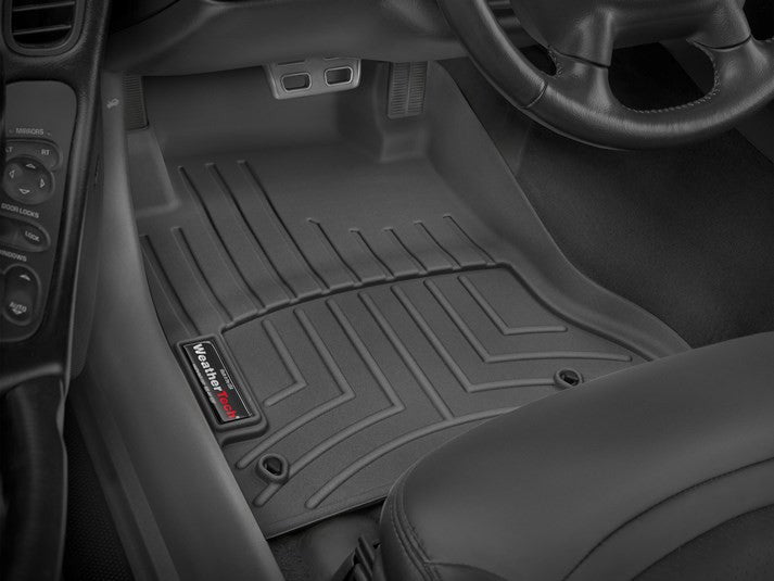 https://cdn.shopify.com/s/files/1/1359/4413/products/C5_Corvette_Weathertech_floor_mats_1024x1024.jpg?v=1497910275