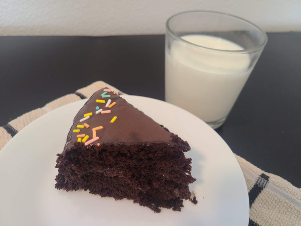 Chocolate Cake and milk