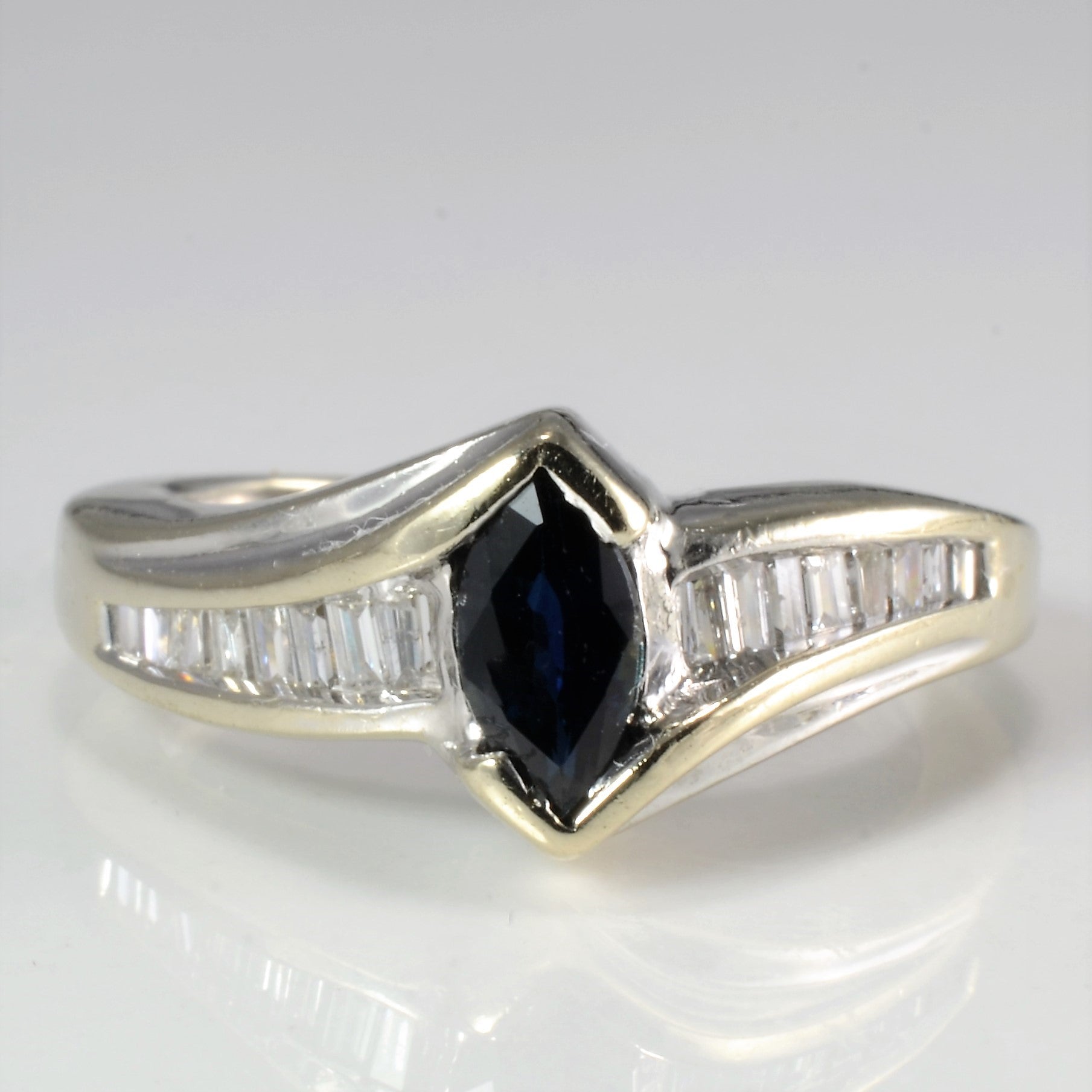 Semi Bezel Sapphire & Diamond Ring | 0.26 ctw, SZ 5 |