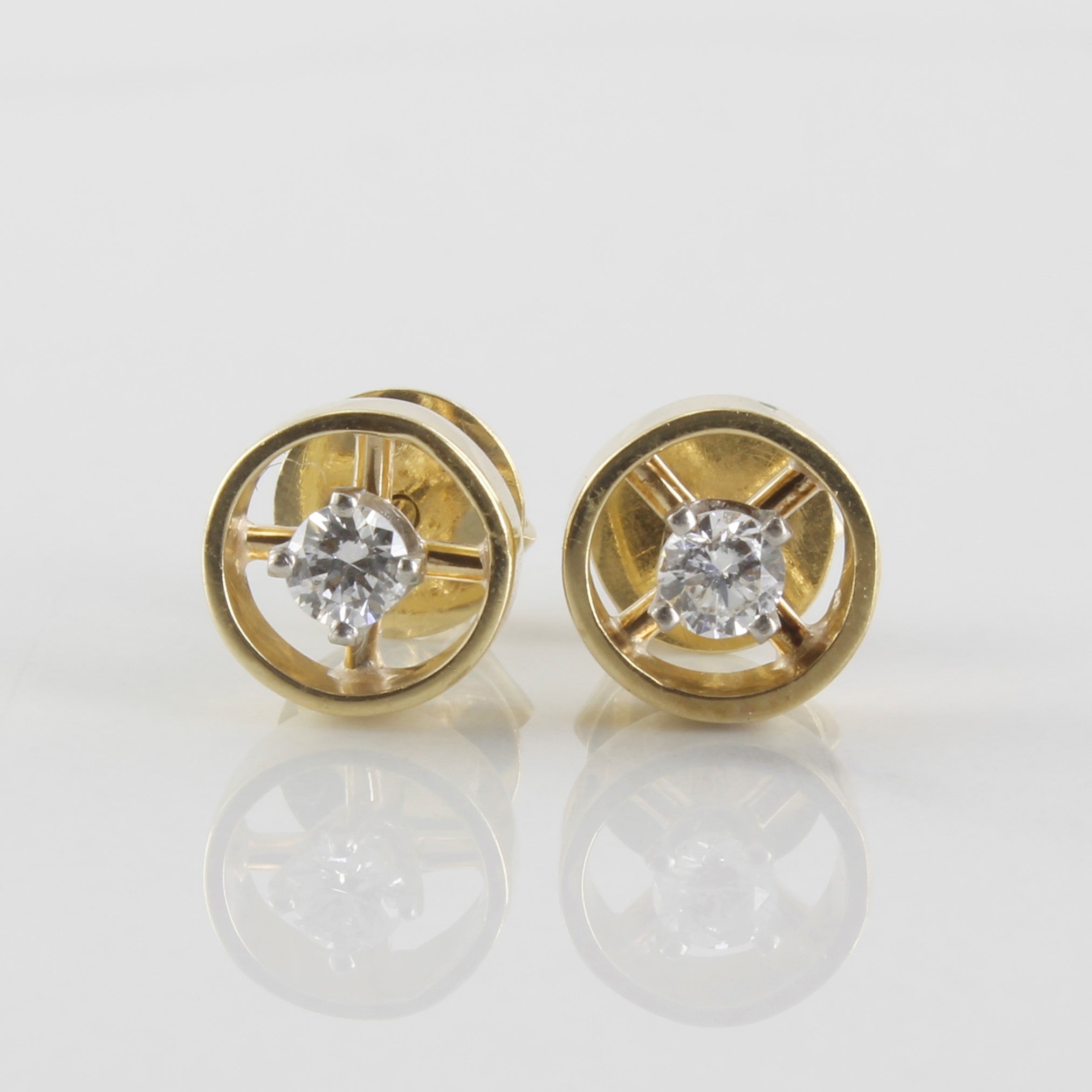 Diamond Circle Stud Earrings | 0.18ctw | — 100 Ways