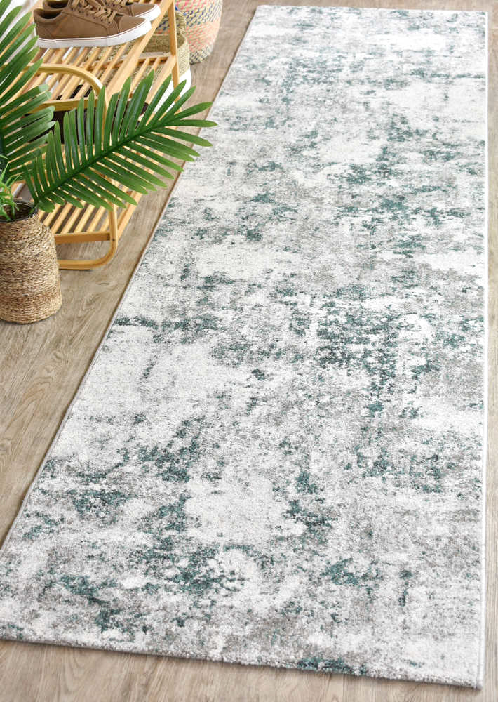 Broadway Madison Green Runner Rug