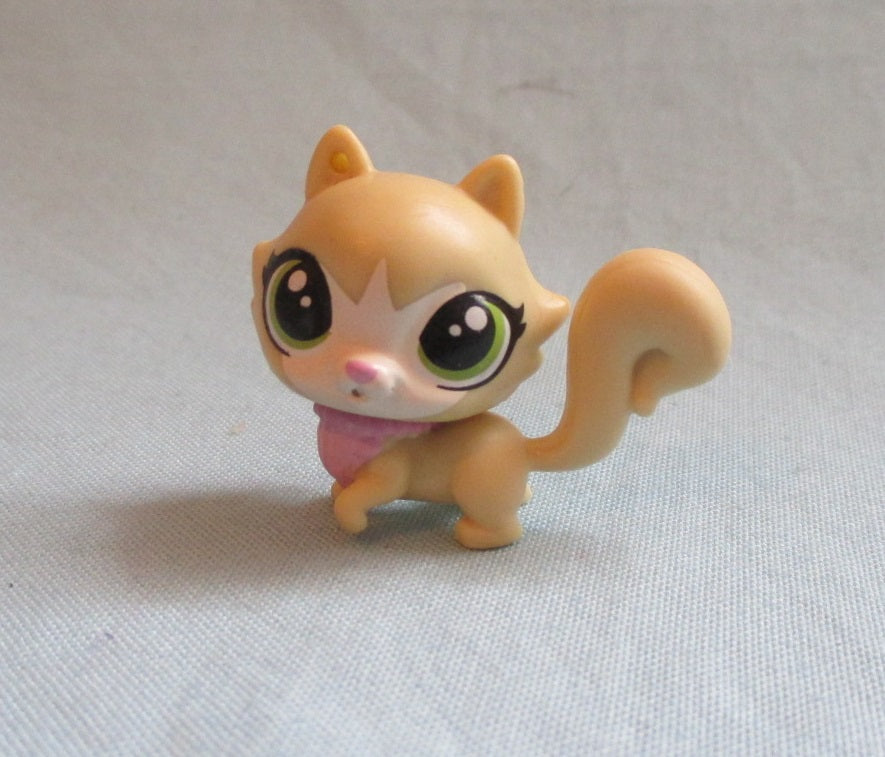 littlest pet shop surprise families