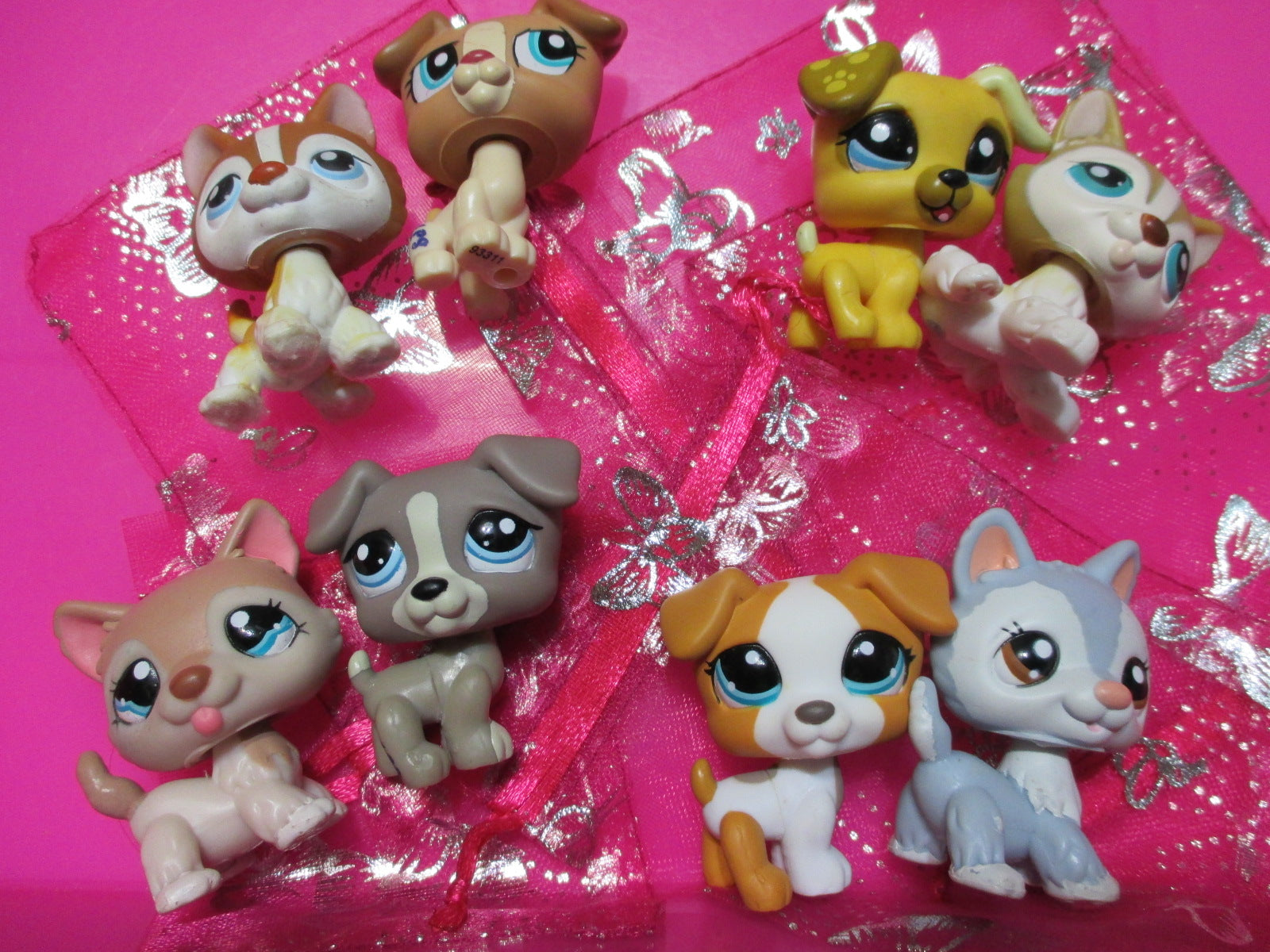 Toys Hobbies Littlest Pet Shop Set Lot 2 Random Husky Puppy Dogs Authentic Lps And Gift Bag Littlest Pet Shop - beyblade red l drago decal with background roblox