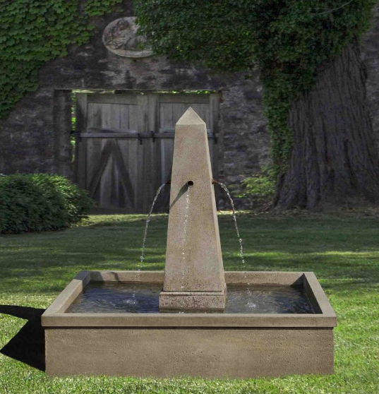 CAMPANIA INTERNATIONAL ST. REMY FOUNTAIN