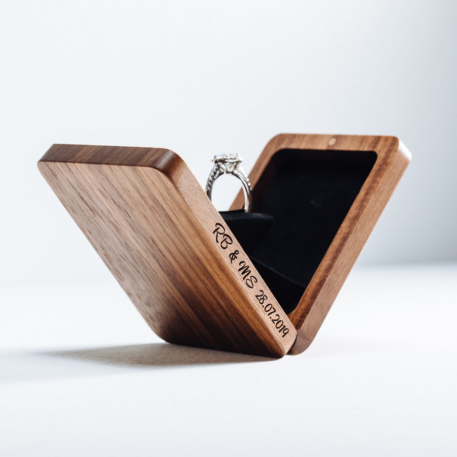 engagement ring wooden box