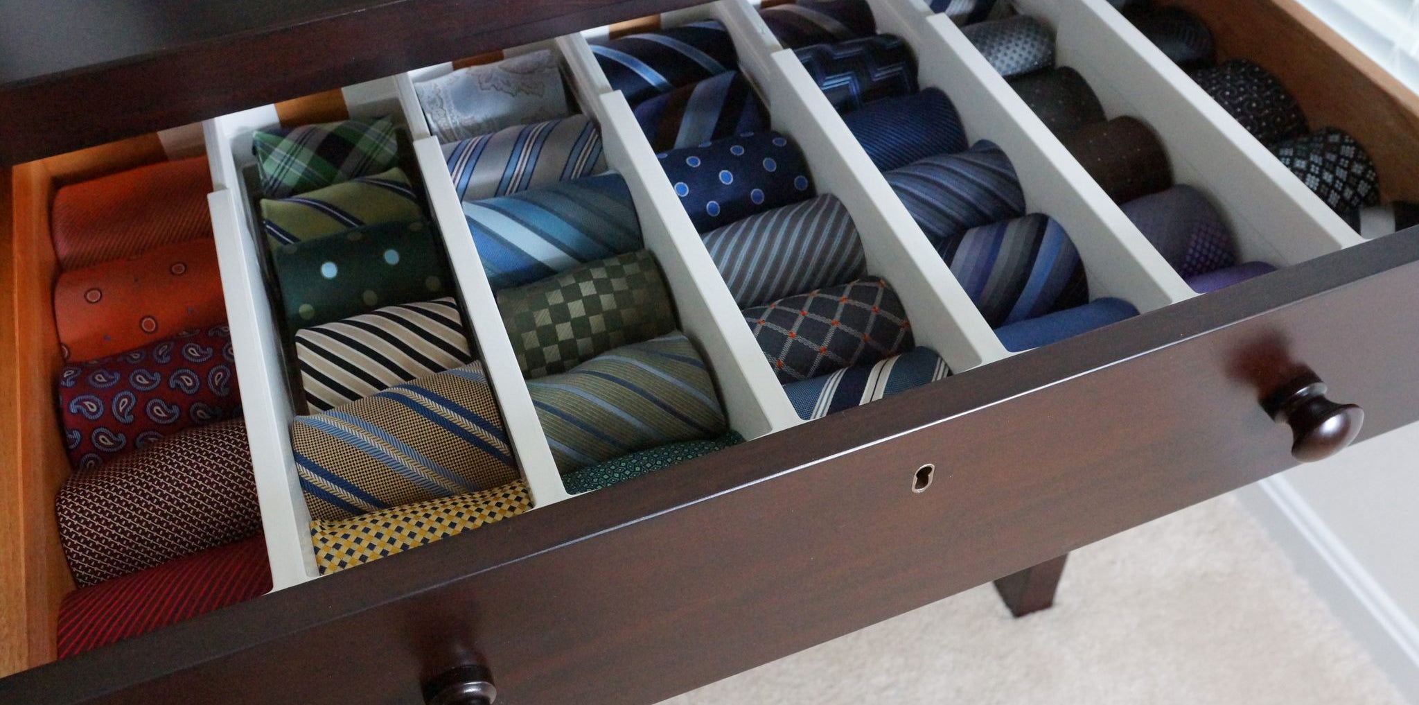Tie drawer/box