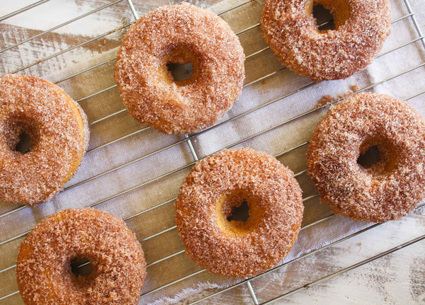 Fall Treats: Baked Pumpkin Cinnamon Sugar Donuts