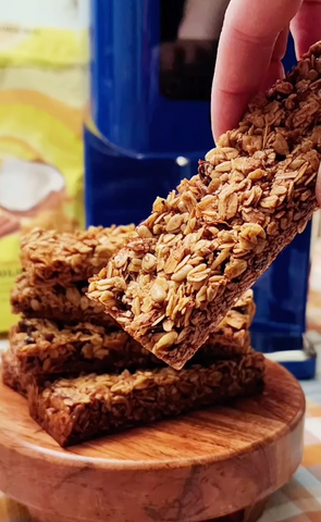 RGK Kitchen makes infused granola bars using LEVO II infused honey