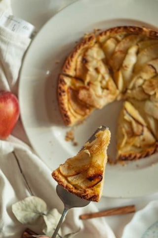 Thanksgiving Recipes: Cinnamon Apple Tart 