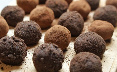 Thanksgiving Recipes: Infused Pumpkin Pie Truffles 