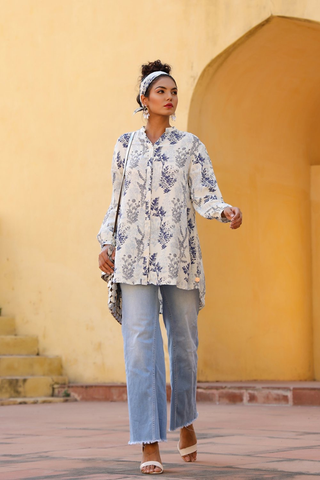 buy-floral-printed-tunic-in-blue-and-white-colour-online