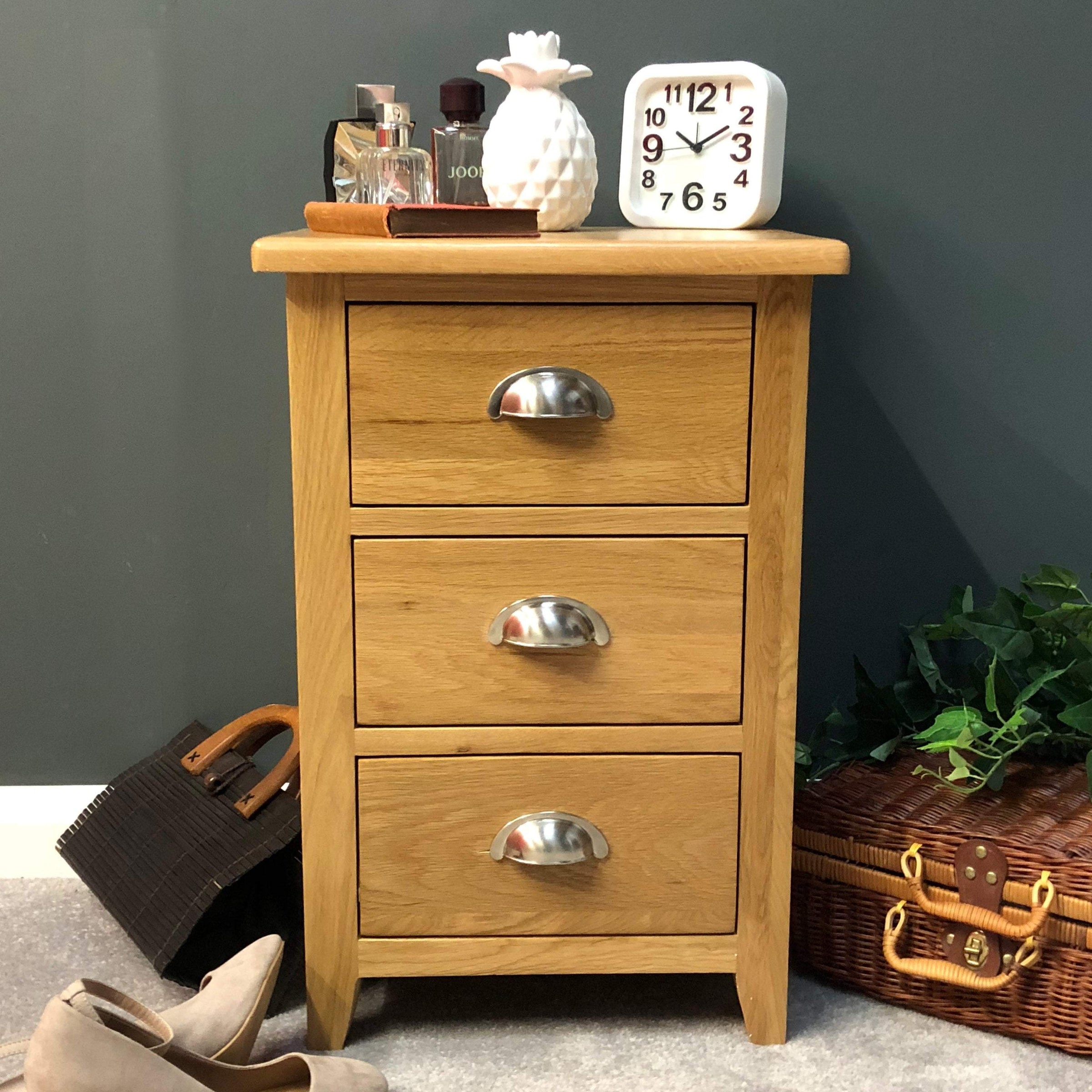 Harvard Oak 3 Drawer Bedside – Oak Village