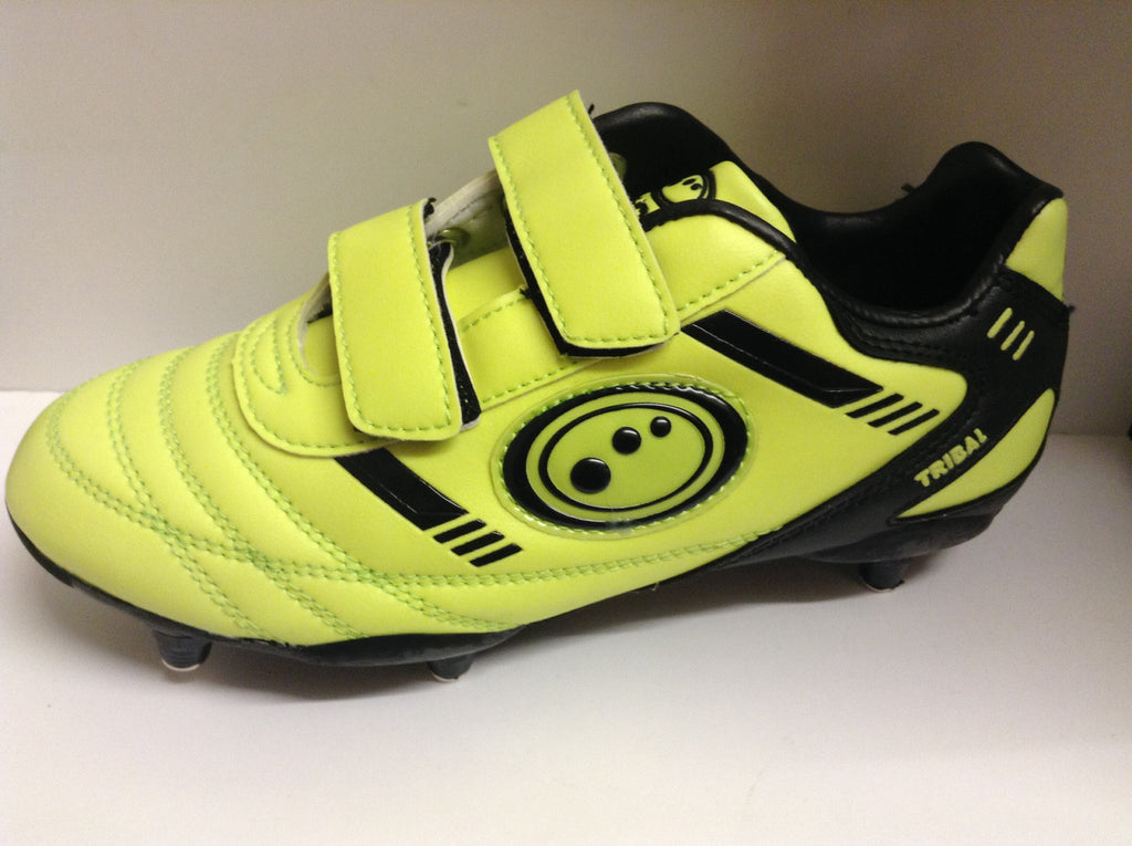 football boots with velcro straps