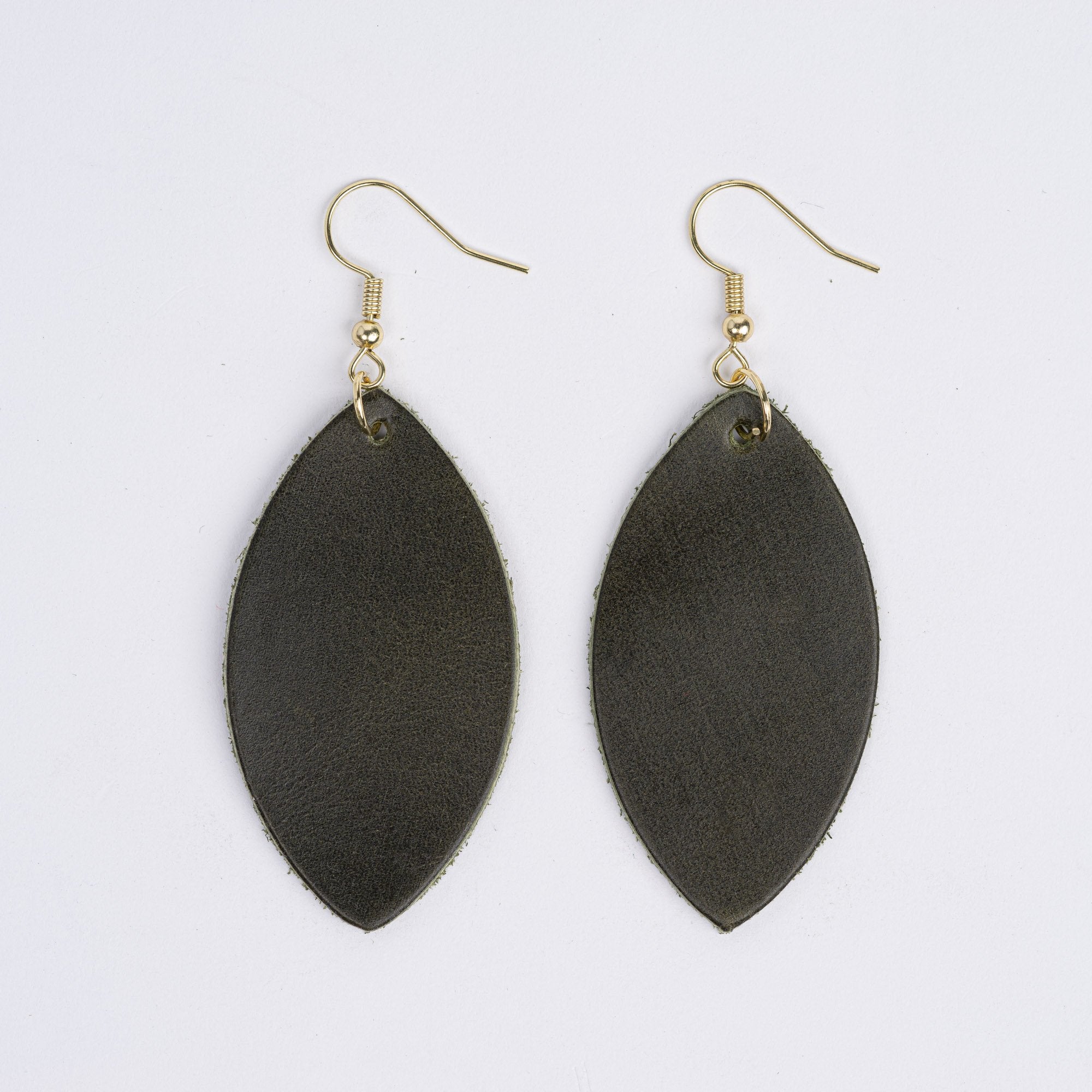 Leather Earrings (leaf)