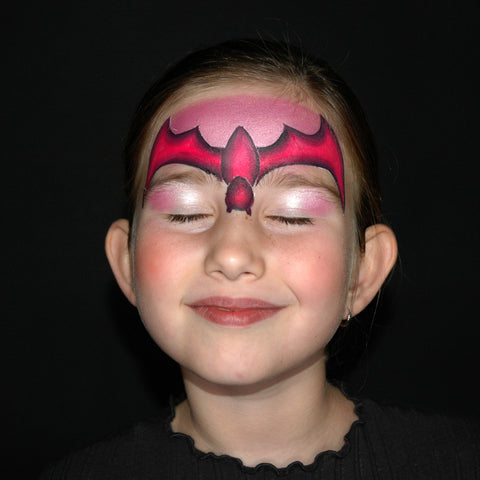 Quick and Easy One-Stroke Bat Crown by Annabel Hoogeveen - Facepaint.com