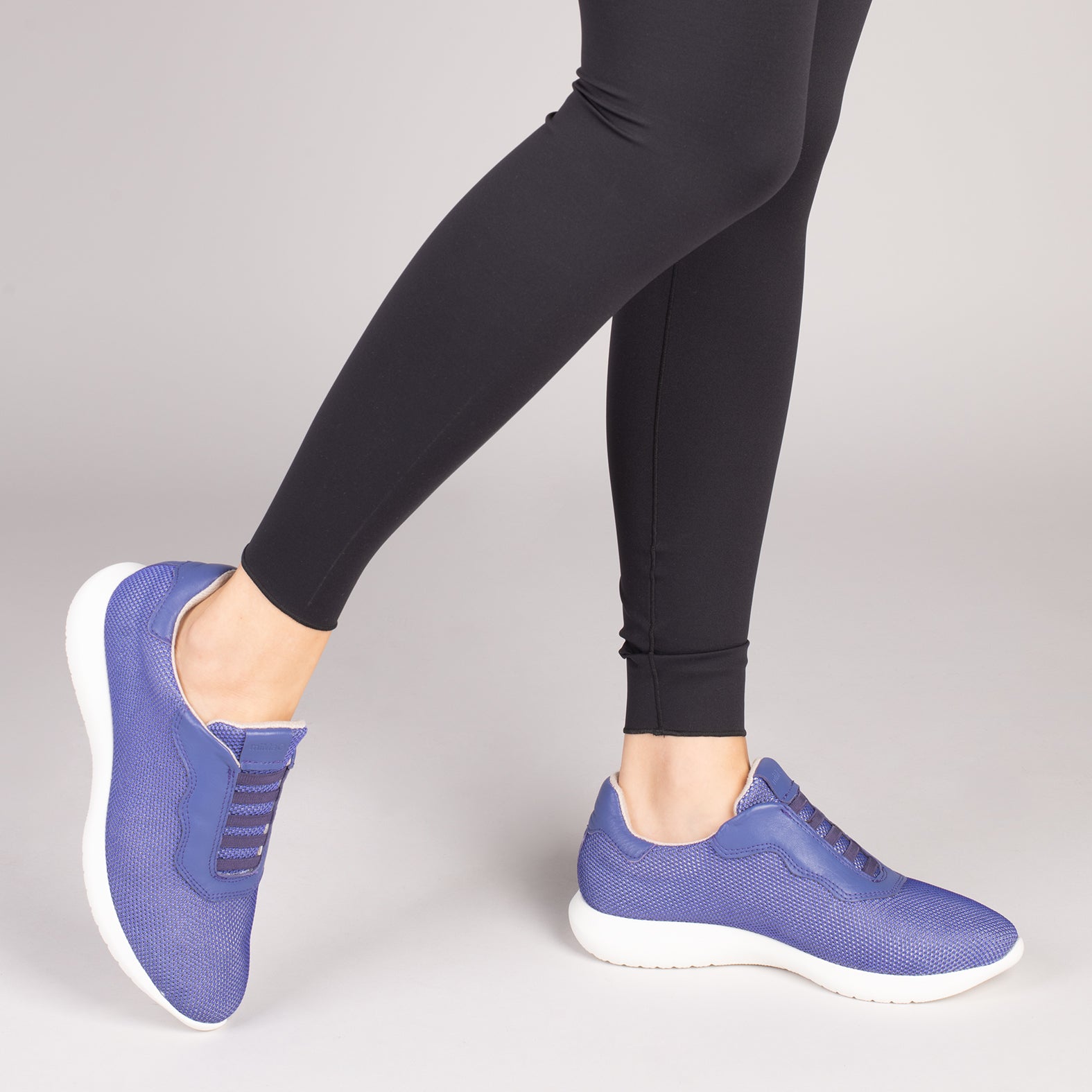 SPORT - Zapatillas de deporte cómodas LILA – miMaO ShopOnline