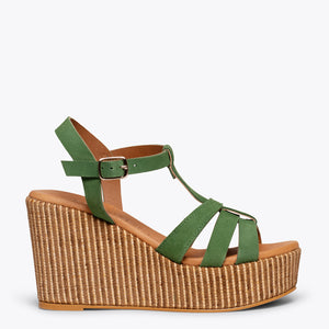 Alfombra de pies Delicioso Cambiarse de ropa Cuñas altas Verdes | Sandalias de plataforma | Zapatos de Piel – miMaO  ShopOnline
