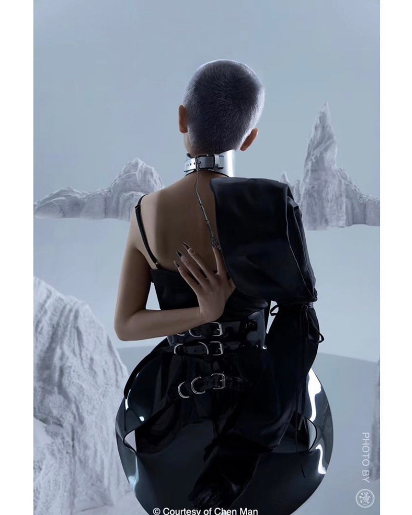 Jivomir Domoustchiev x Harpe's Bazaar China 2020 black sculpture dress