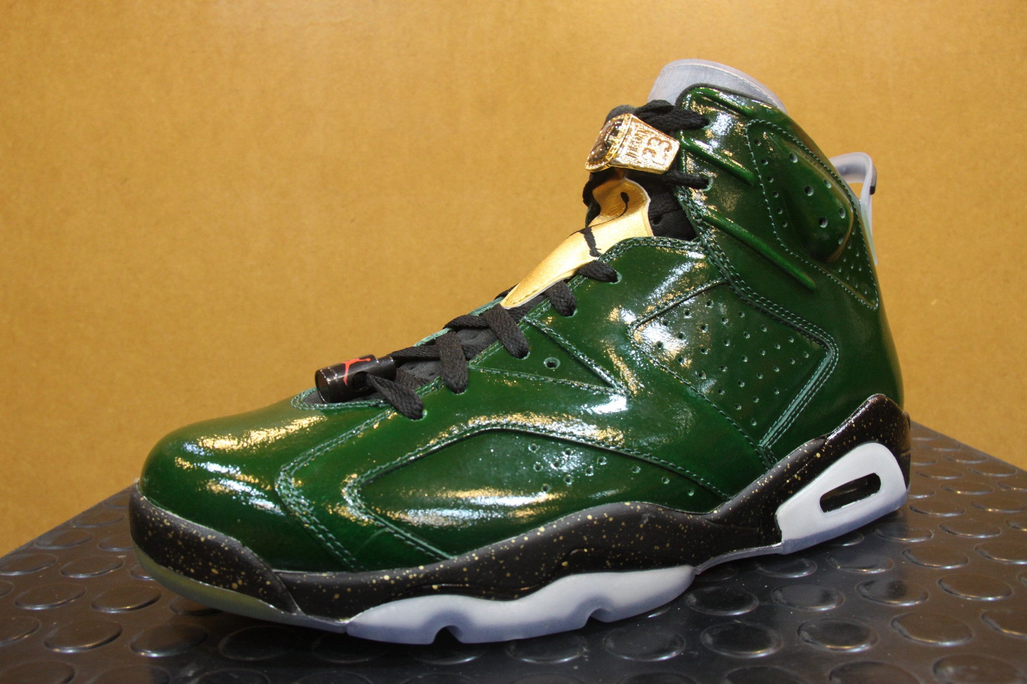 jordan champagne 6