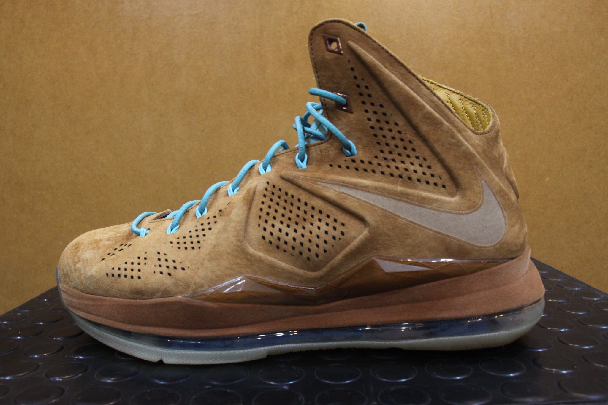 hazelnut lebron 10