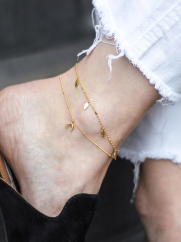 Lucy Williams Missoma collaboration tiny horn anklet