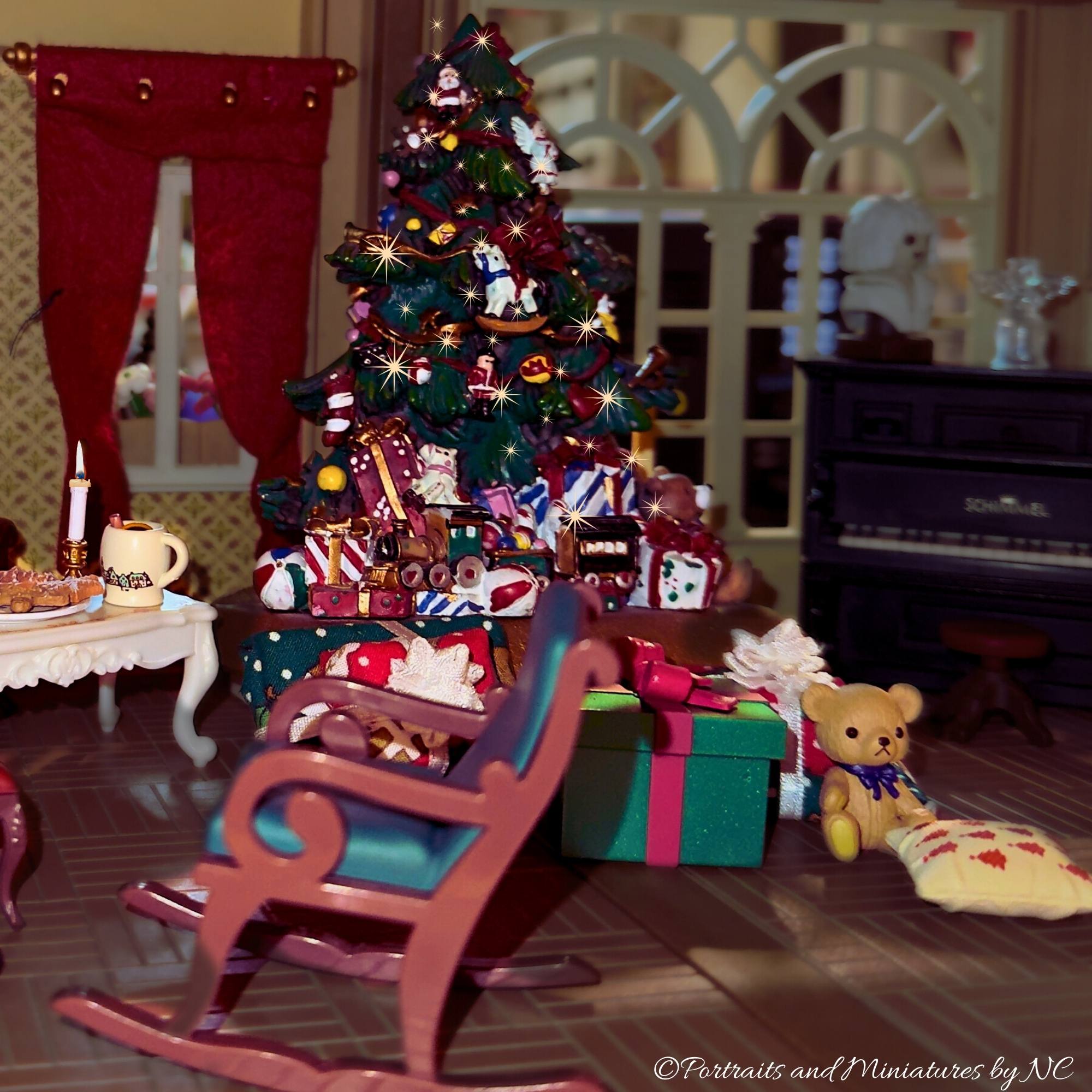 Dollhouse Christmas Decor