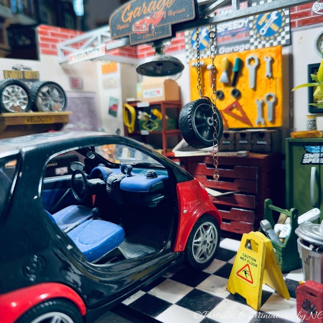 Miniature Garage with Smart Car