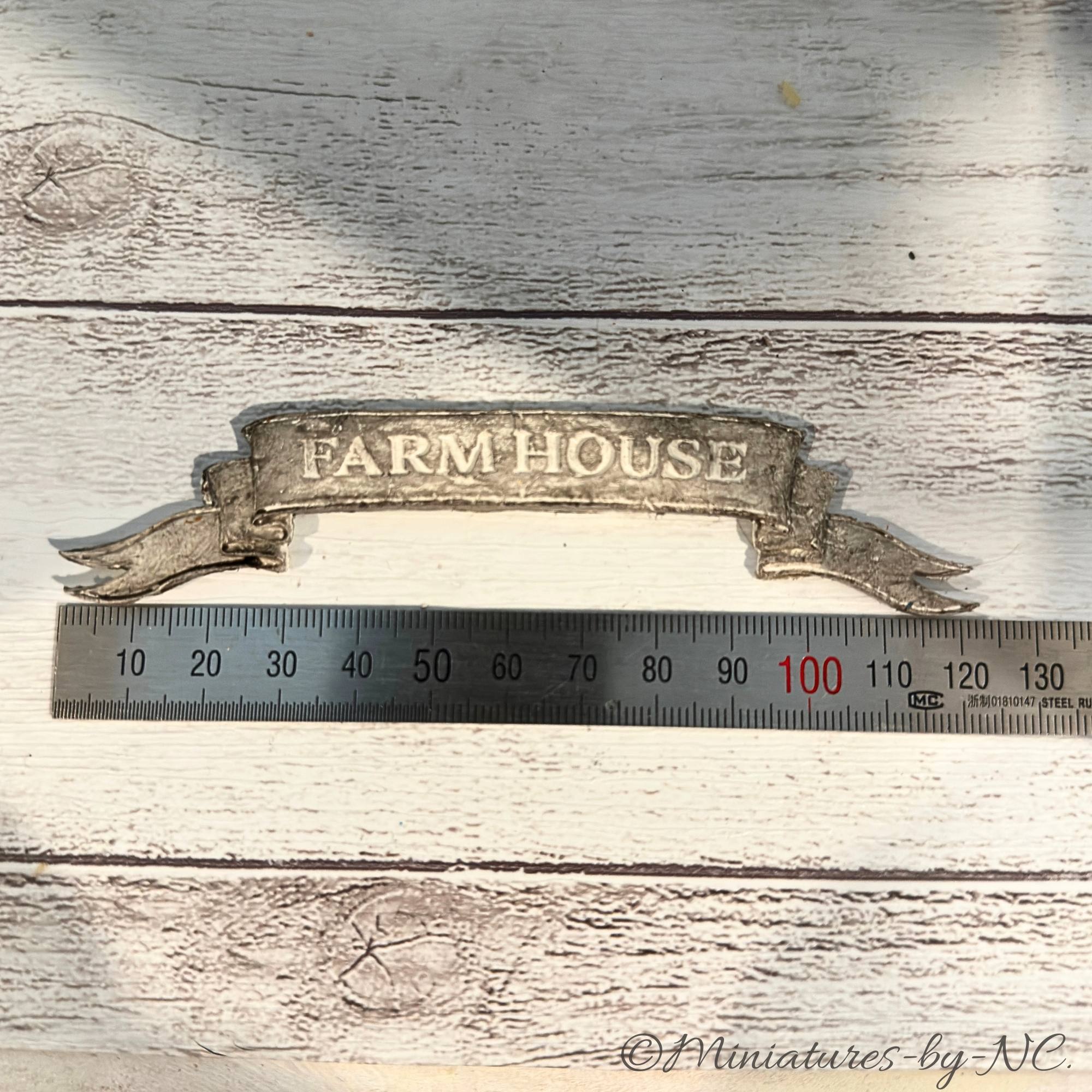 farmhouse sign size