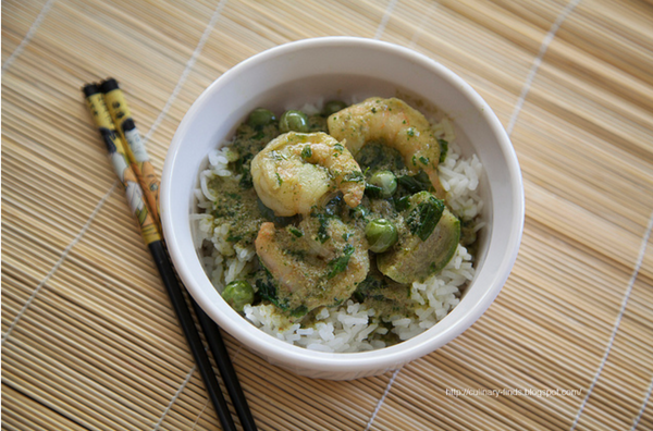 Shrimp with Spicy Green Curry Sauce