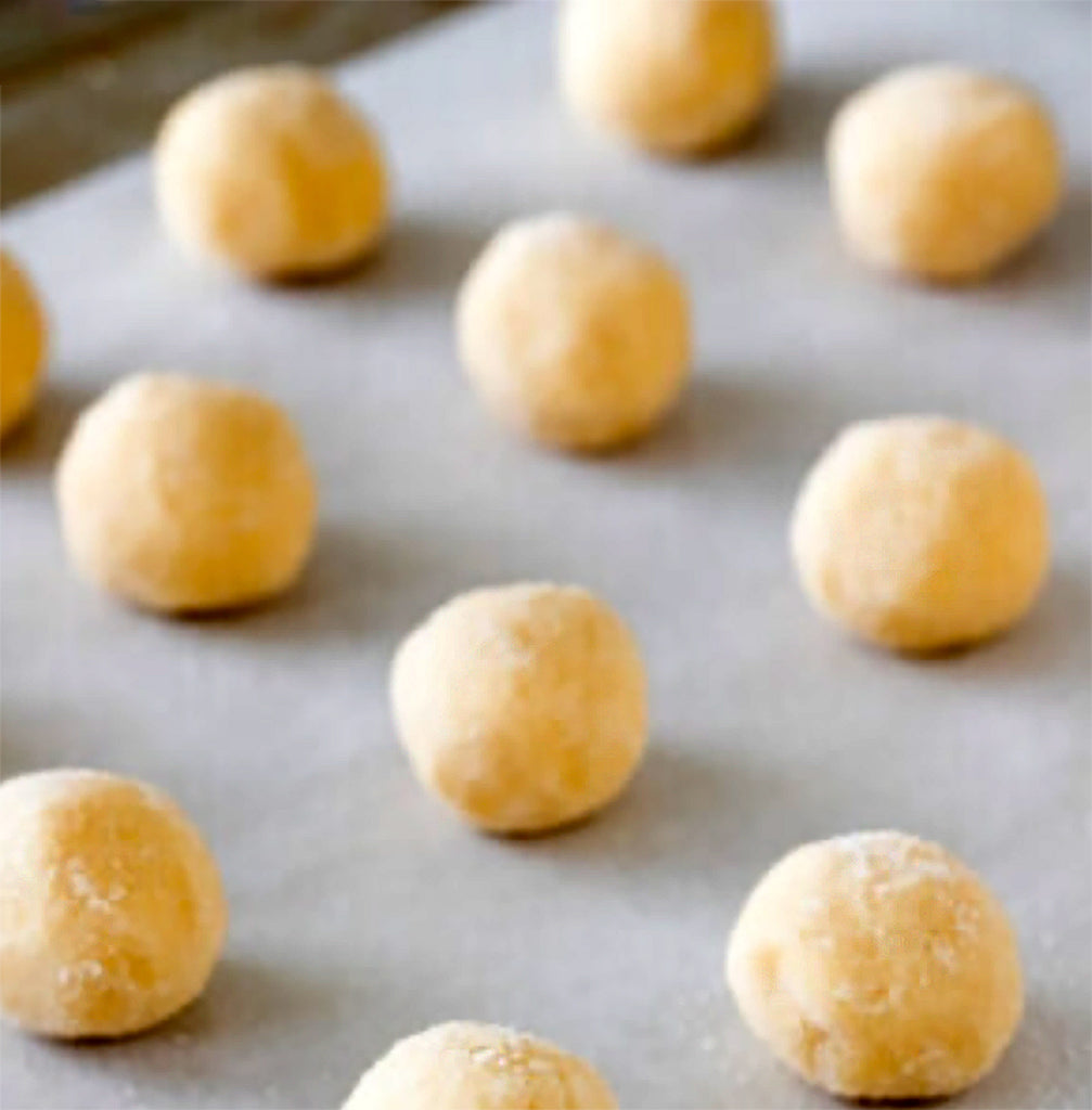 Boules de pâte à biscuits