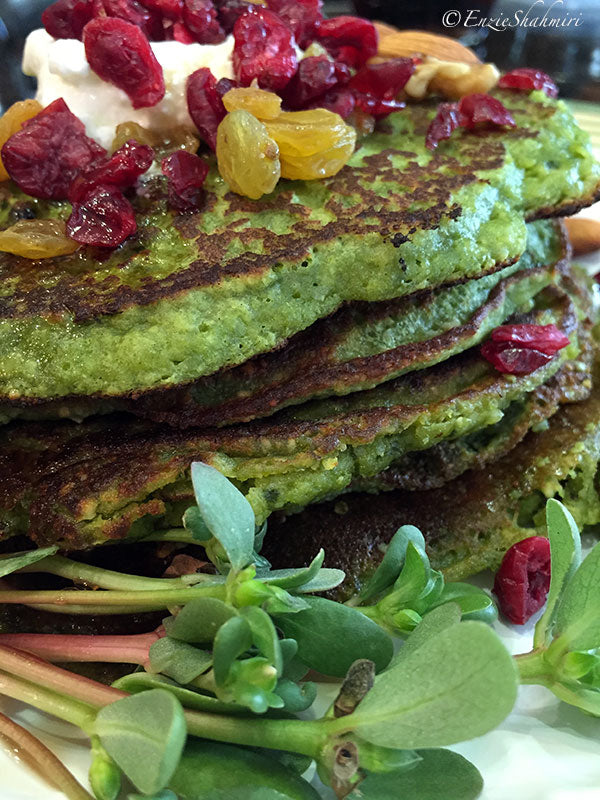 matcha-grüner-tee-pfannkuchen-nahaufnahme