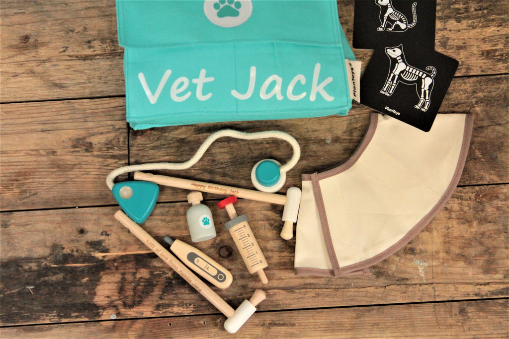 wooden vet play set