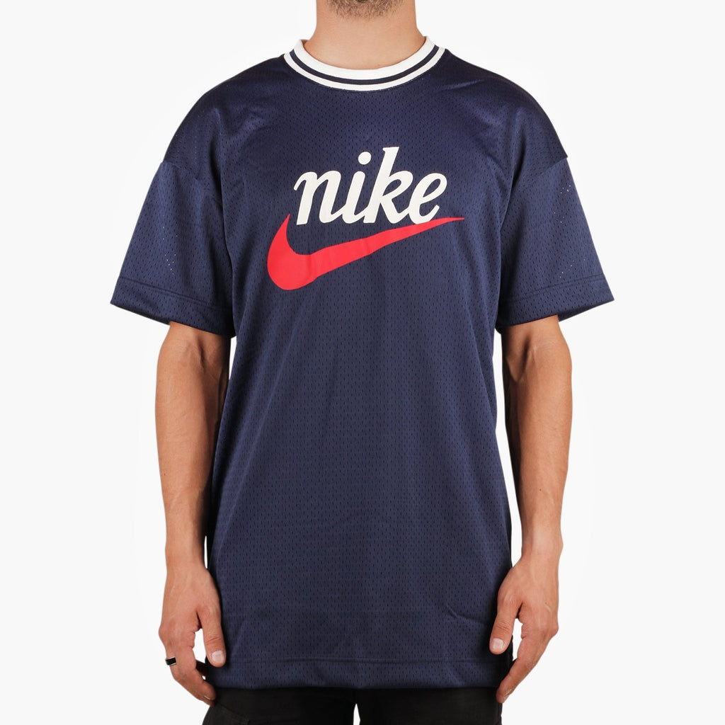 nike sportswear crewneck