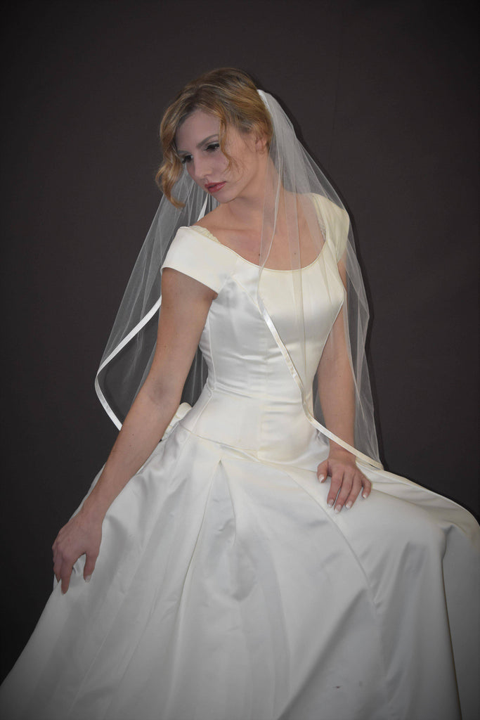Classic Fingertip Veil with 7/8 Satin Ribbon Edge, Ivory / 72 Inches