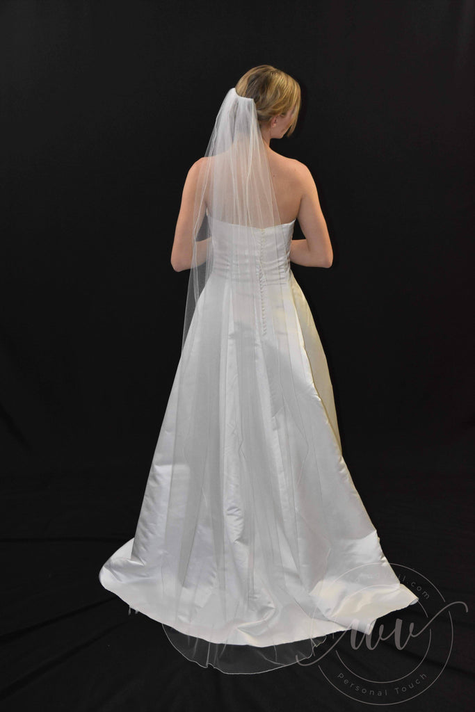 En Vogue Bridal Style V2190C - Cathedral Cut - 108 Inches