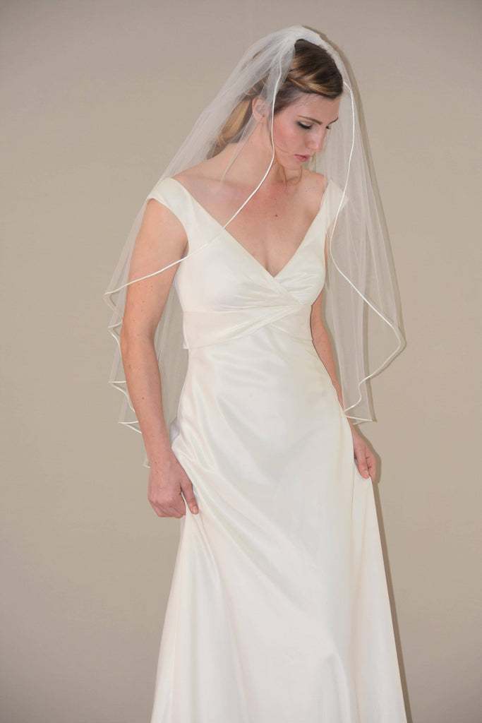 Fingertip Veil with Hand Beaded Gold/Silver Pencil Edge |  White / Silver Pencil Trim / 30 Inches
