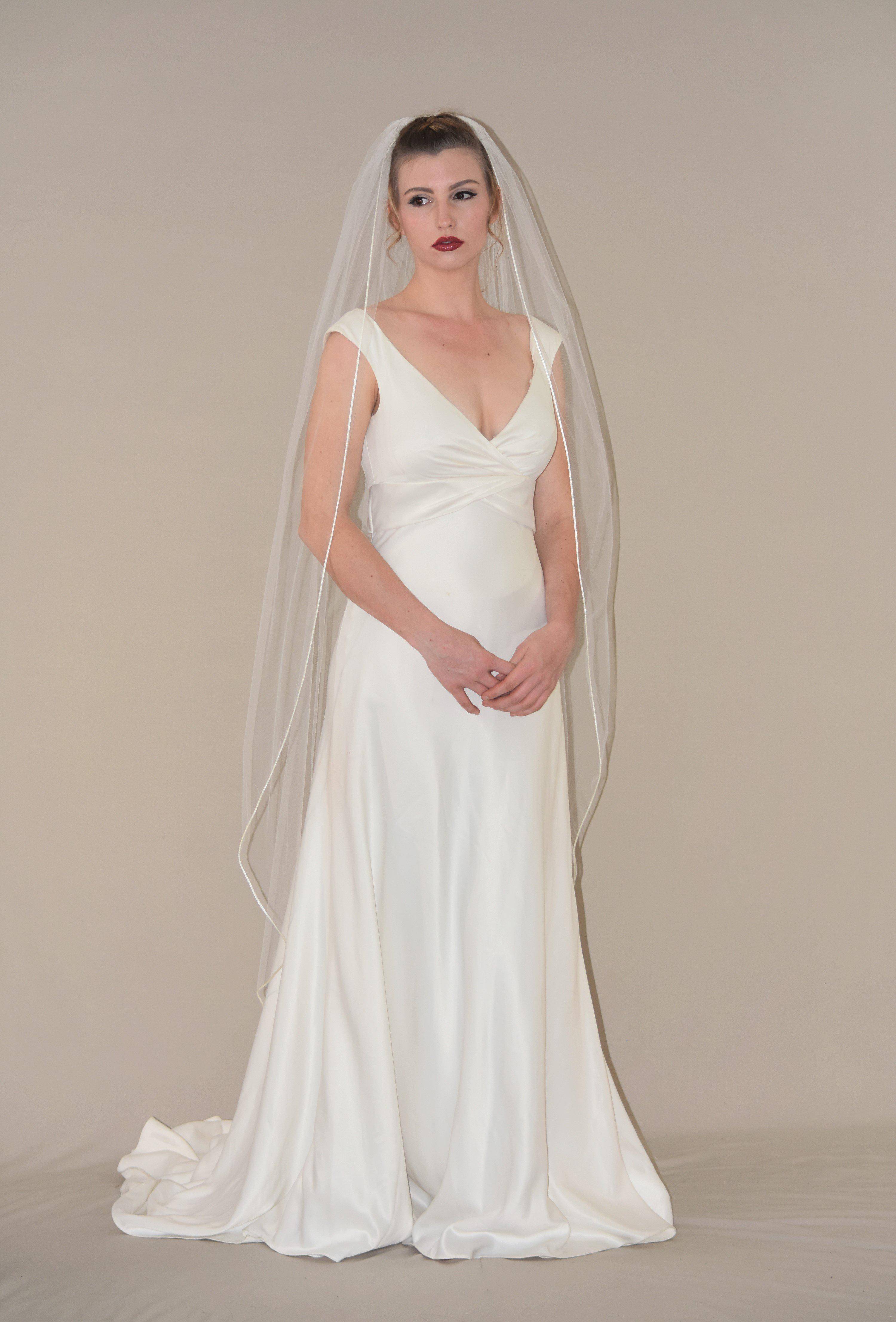 Waltz Length Classic Veil With Satin Cord Edge 2677