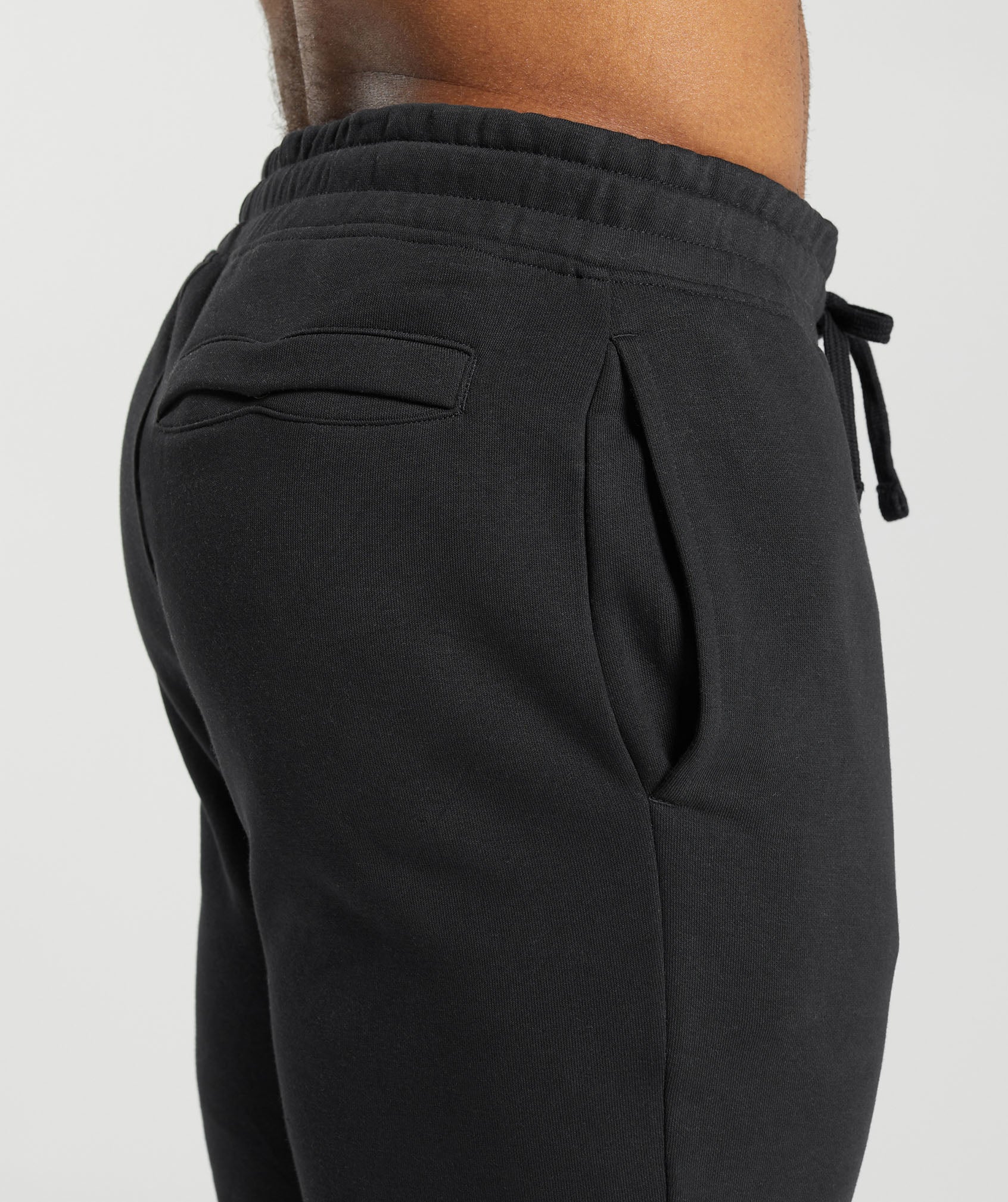 Gymshark Crest Joggers - Black