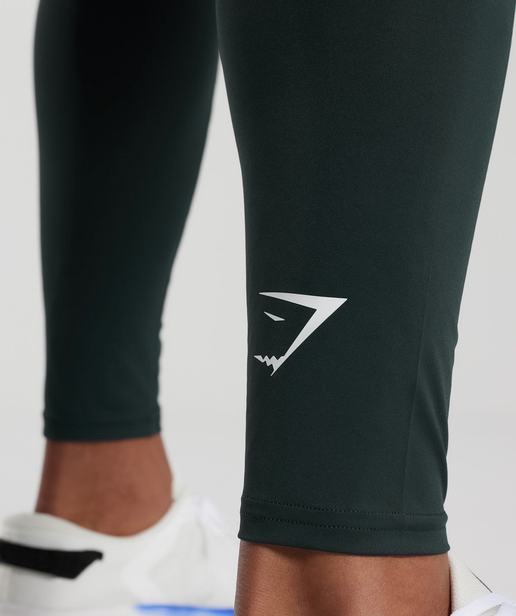 Element Baselayer Leggings in Darkest Teal - view 4