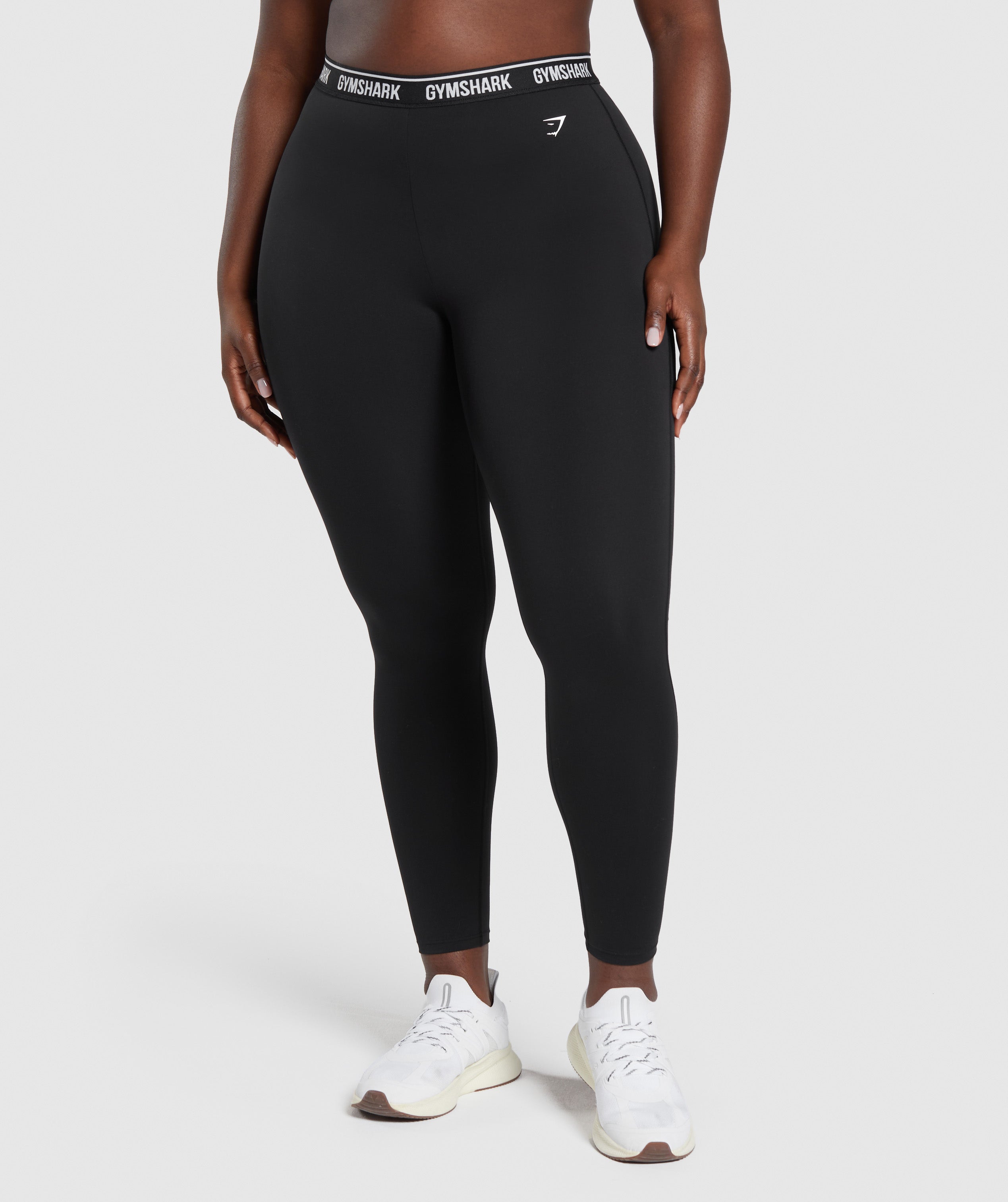 Everyday Waistband Leggings in Black - view 3