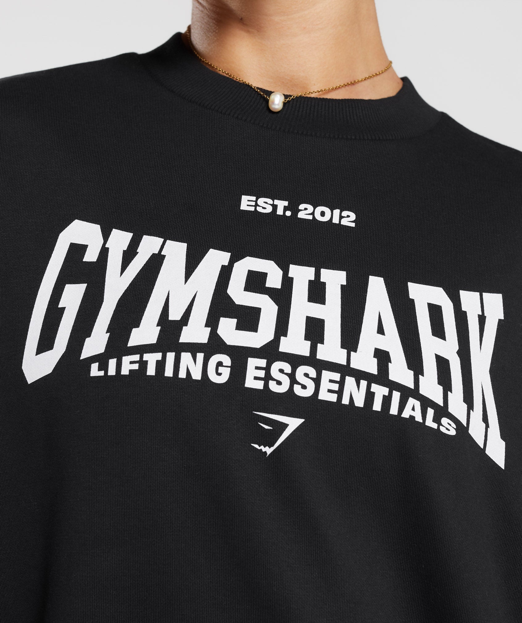 Lifting Essentials Graphic Oversized Sweatshirt in Black - view 5
