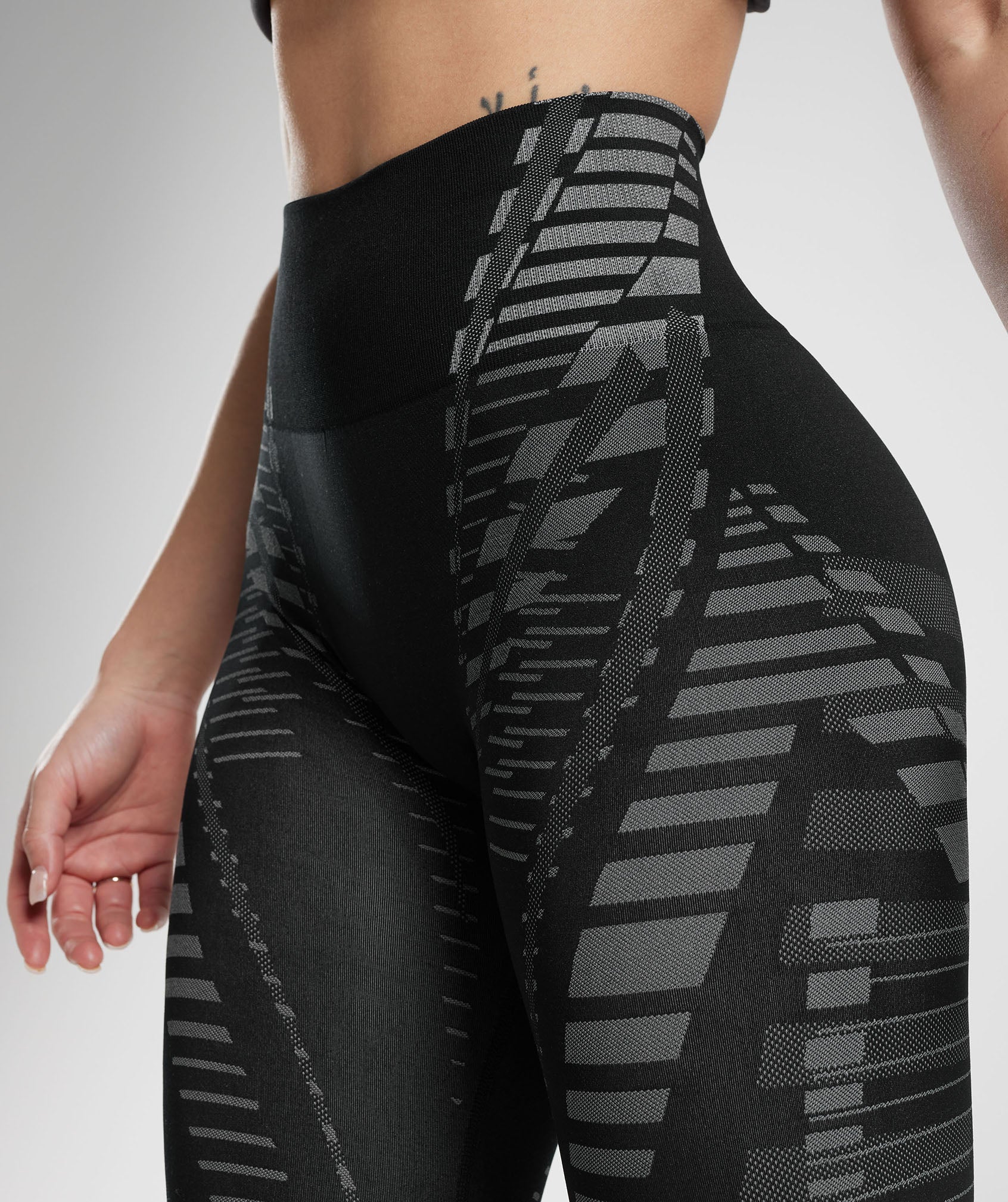 Apex Limit Leggings in Black/Light Grey - view 7