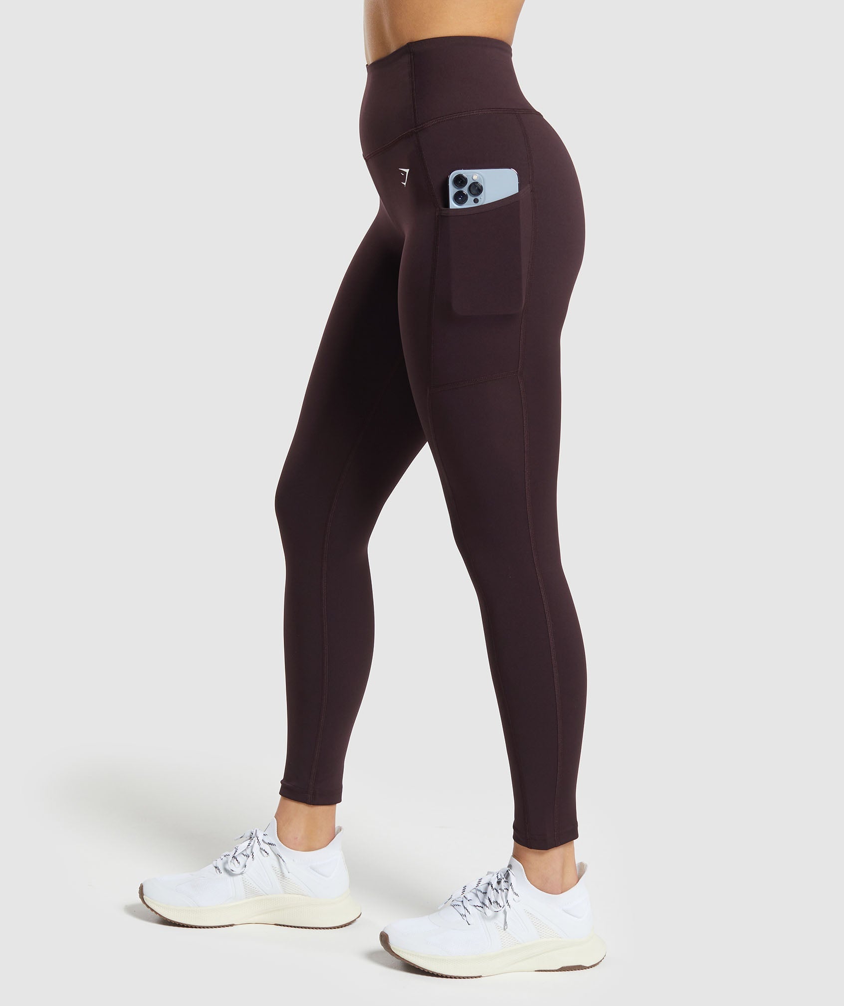 Pocket Leggings in {{variantColor} is out of stock