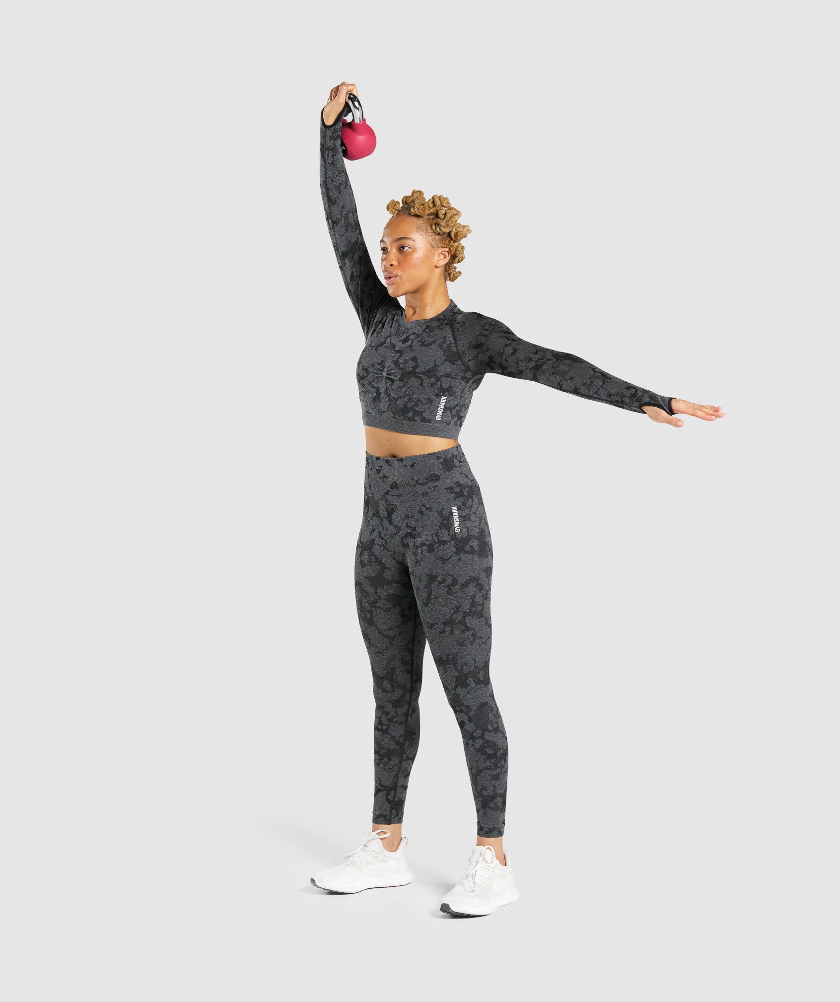 Women's Gymshark Camo Seamless Long Sleeve Crop Top Black Athletic
