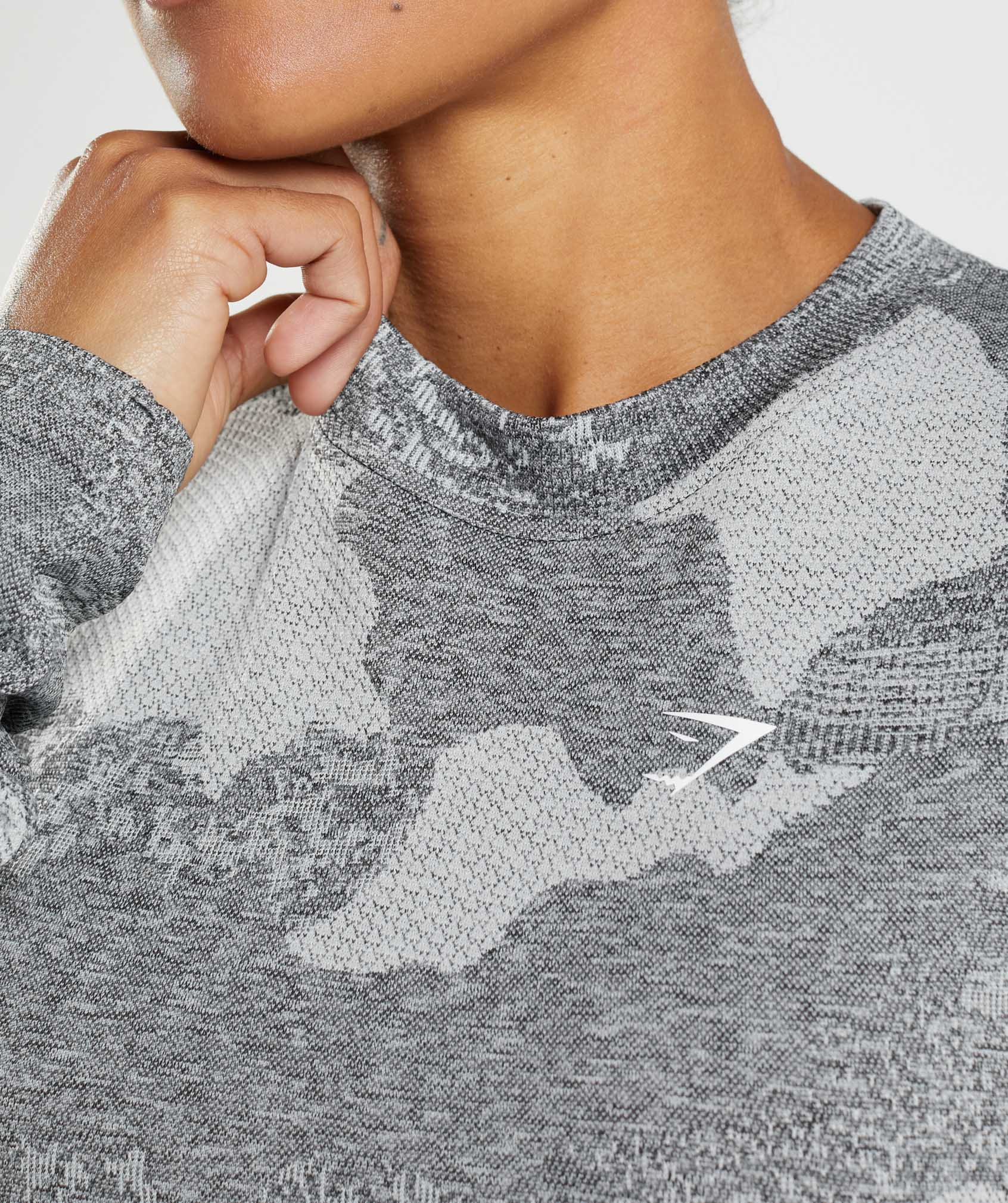 Gymshark Adapt Camo Seamless Long Sleeve Top - Pebble Grey/Soul Brown