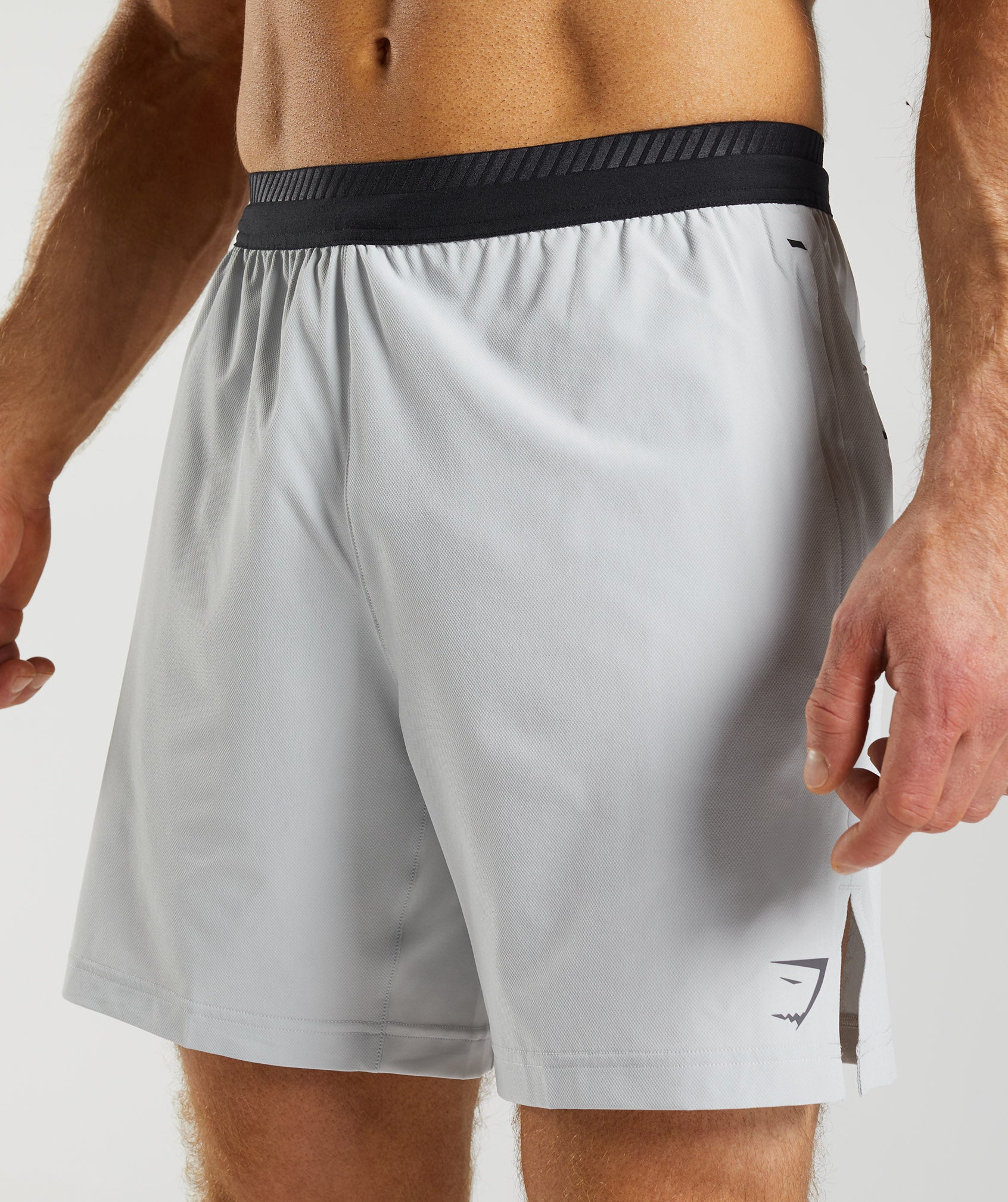 Gymshark Sport Stripe 7 Shorts - Light Grey