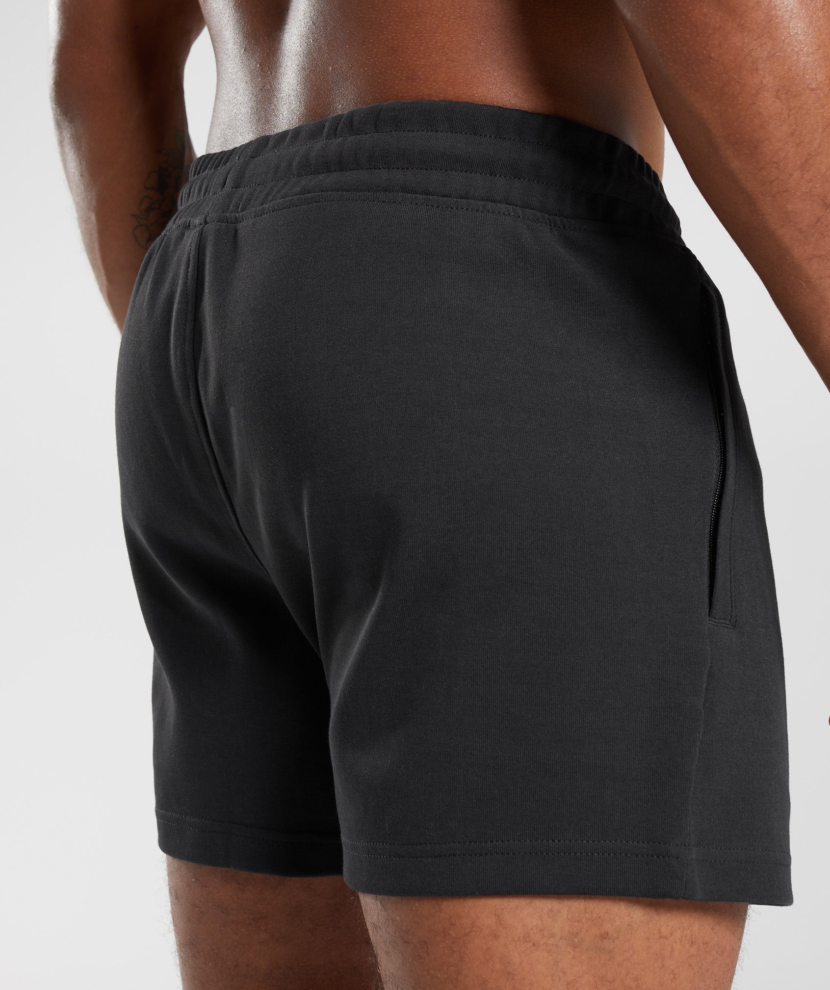 React 5" Shorts in Black