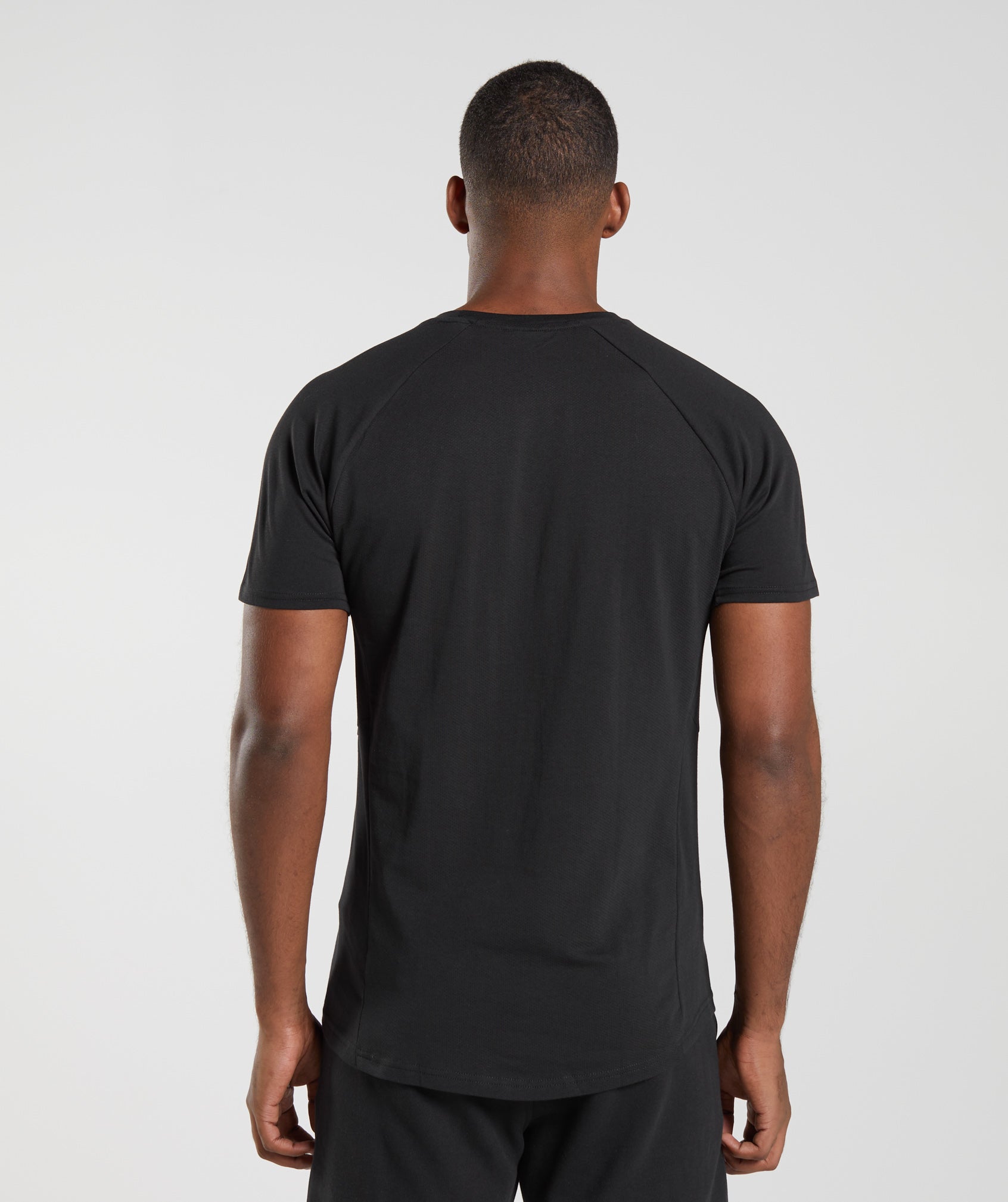 React T-Shirt in Black - view 4