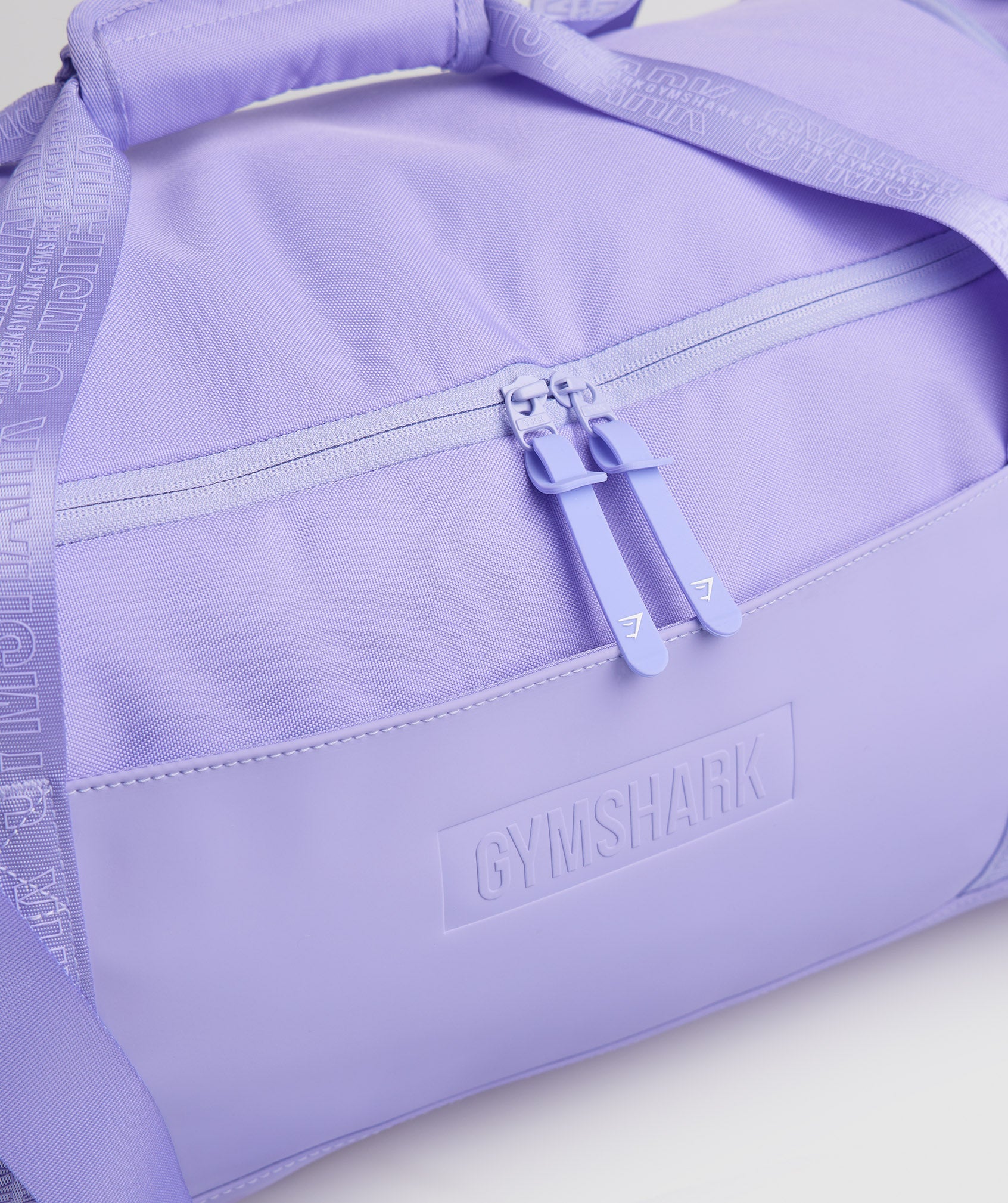 Medium Everyday Holdall in Digital Violet - view 3