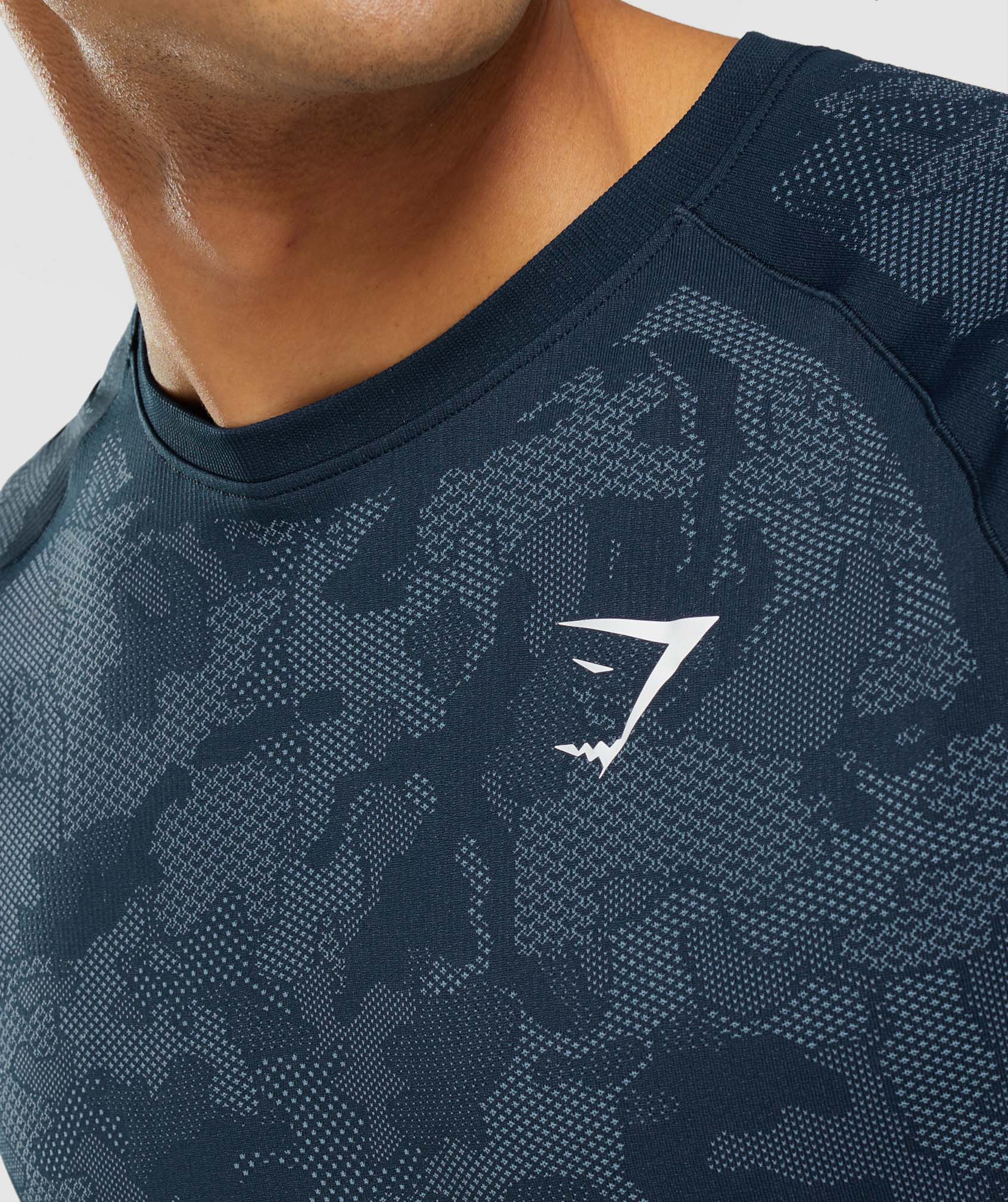 Gymshark Geo Seamless T-Shirt - Navy/Fog Blue